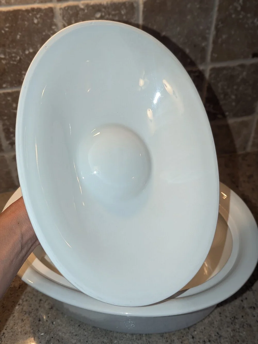 LIKE NEW Crate & Barrel Porcelain Covered Casserole Dish
